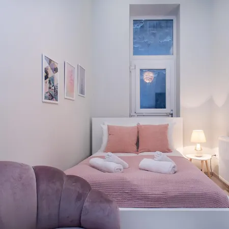 Very New And Large Ac Apartment Budapest
