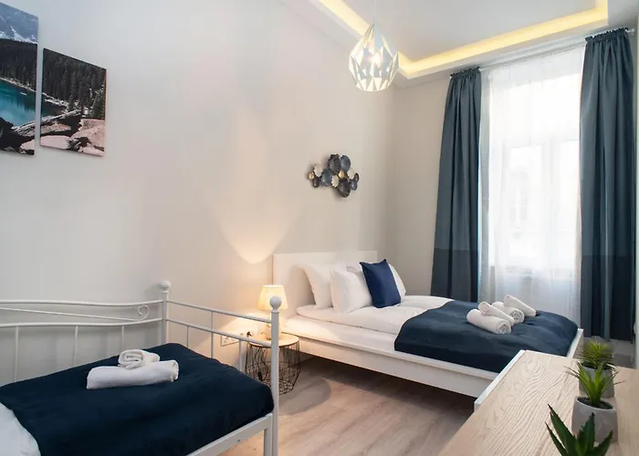 Very New And Large Ac Daire Budapeşte